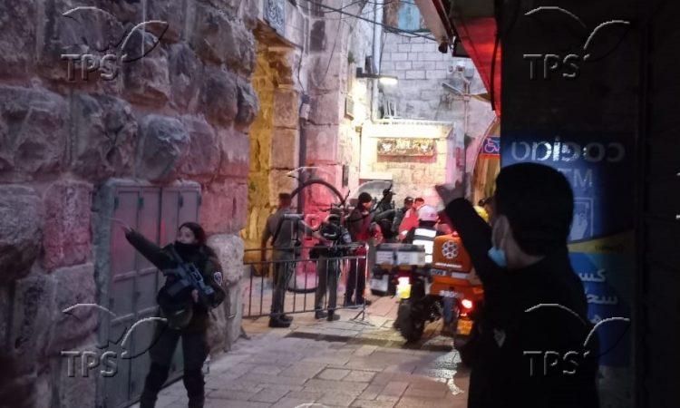 Police responding to Mondat terrorist attack photo by Oz Faber TPS