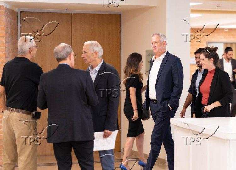 Benny Gantz in the Knesset photo by TPS