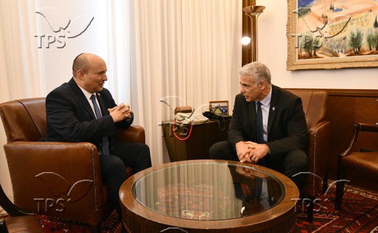 Outgoing PM Bennett Hands Over Power to Incoming PM Lapid