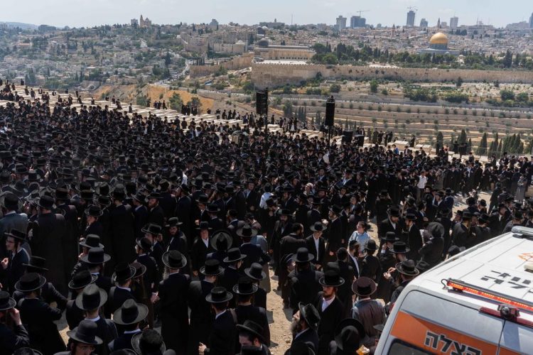 Funeral of Rabbi Yitzchok Tuvia Weiss
