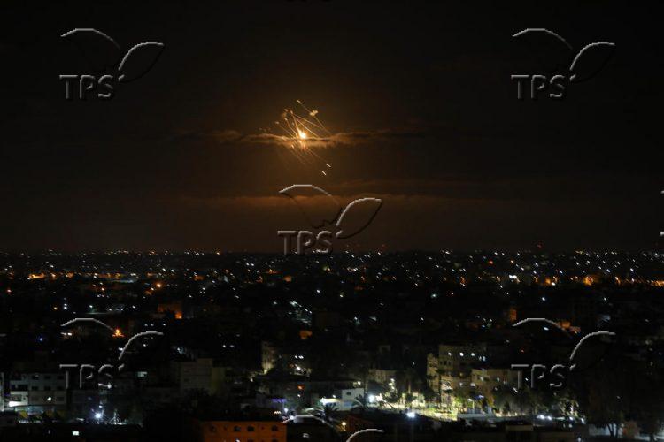 IAF bombs targets in Gaza in response to a rocket attack
