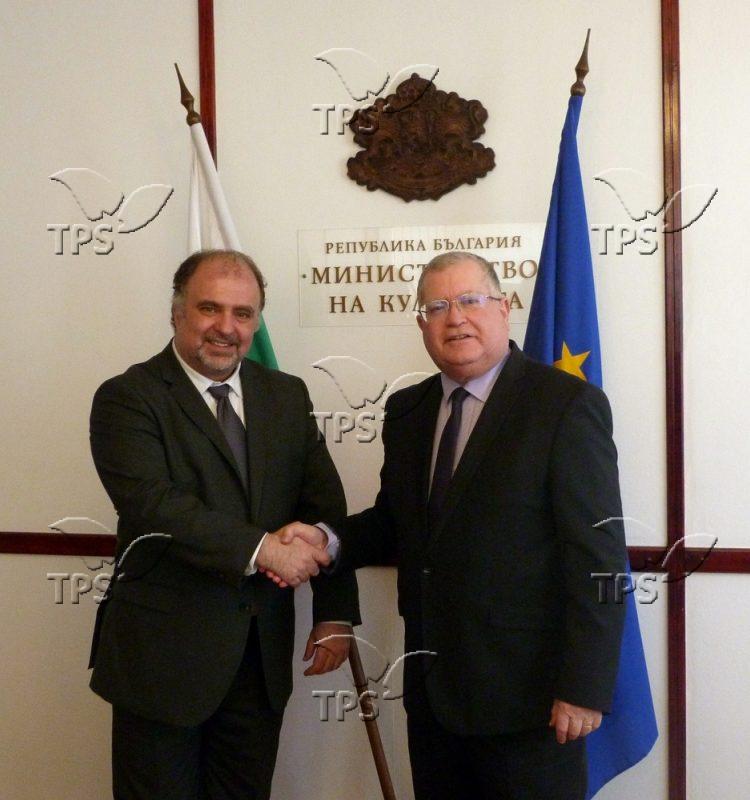 Culture Minister Nayden Todorov meets with Israeli Ambassador Yoram Elron