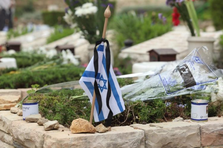 Yom Hazikaron (Memorial Day) on Mount Herzl