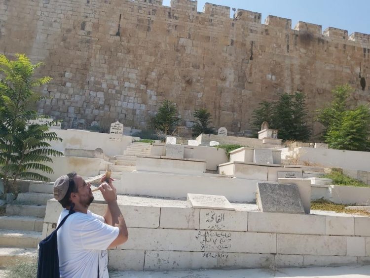 Shofar blowing outside Temple Mt. in Jerusalem