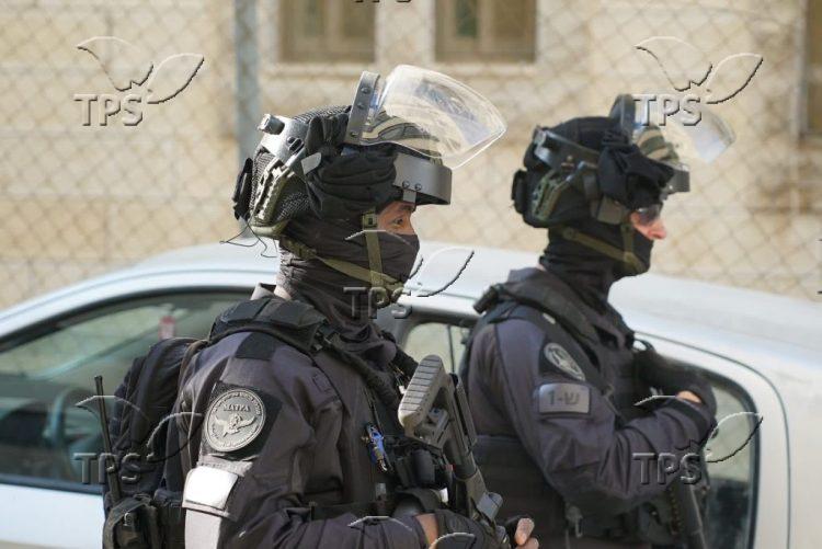 Israeli security personnel