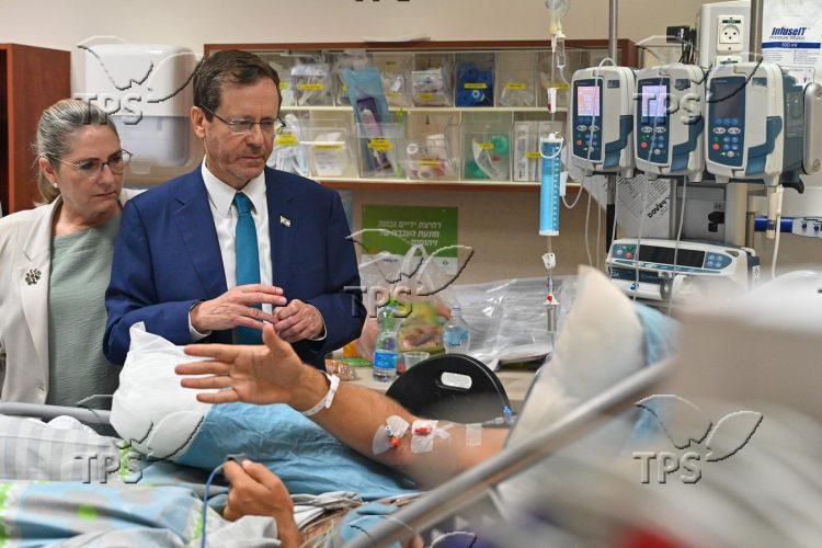 President Herzog Visits Wounded