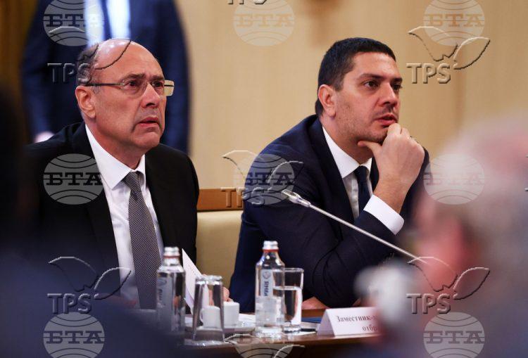 Deputy Defence Minister Georgiev (left) and the Chair of the Parliamentary Defence Committee, Hristo Gadzhev (BTA Photo)